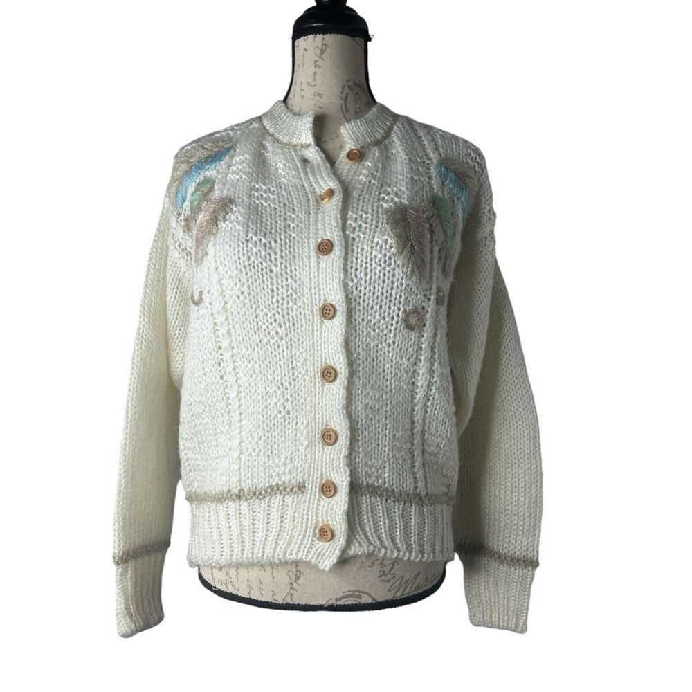 VTG Erika Hand-Knit Floral Embroidered Sweater Grandma Cardigan Cottage Core M